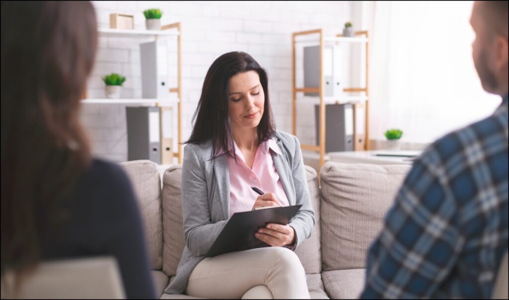 Nasıl Klinik Psikolog Olunur? Klinik Psikolog Ne İş Yapar?